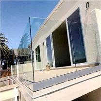 Decking Korkulukları için Temperli Cam